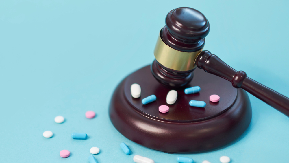 prescription-painkiller -substance-abuse-medicine-cabinet-side-effects-long-term-public-health-Purdue-Pharma-Sackler-Family-state-court-cases