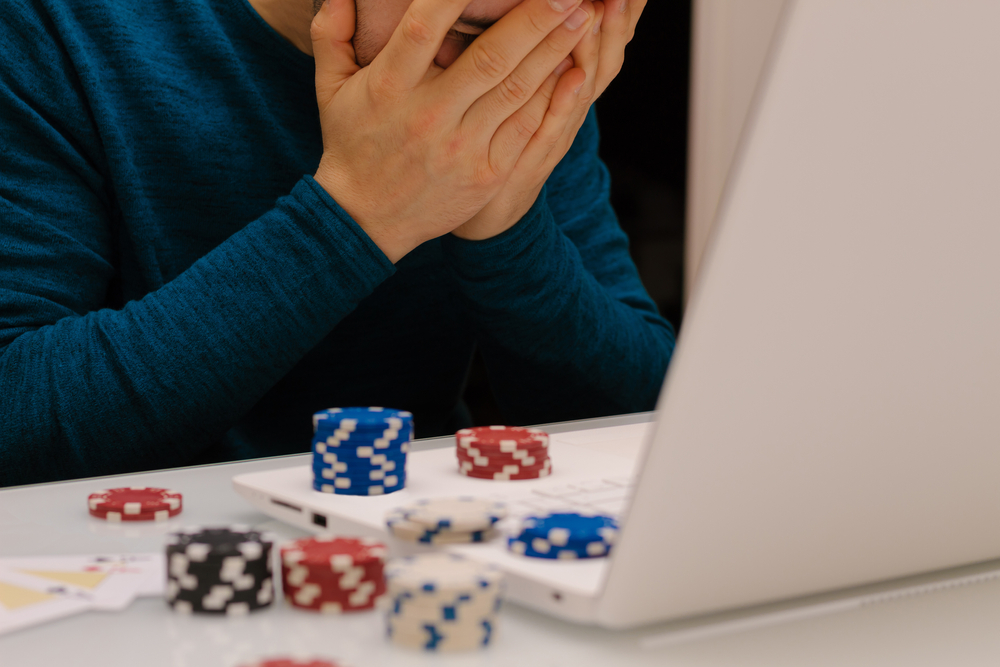 online-gambling-problem-get-addiction-help-now-in-Texas-More-Than-Rehab